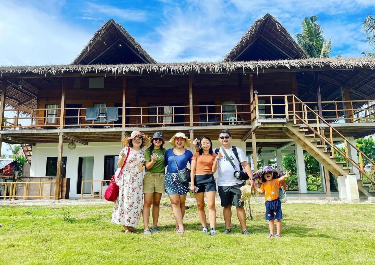 Siargao Sunflower Suites General Luna  Kültér fotó