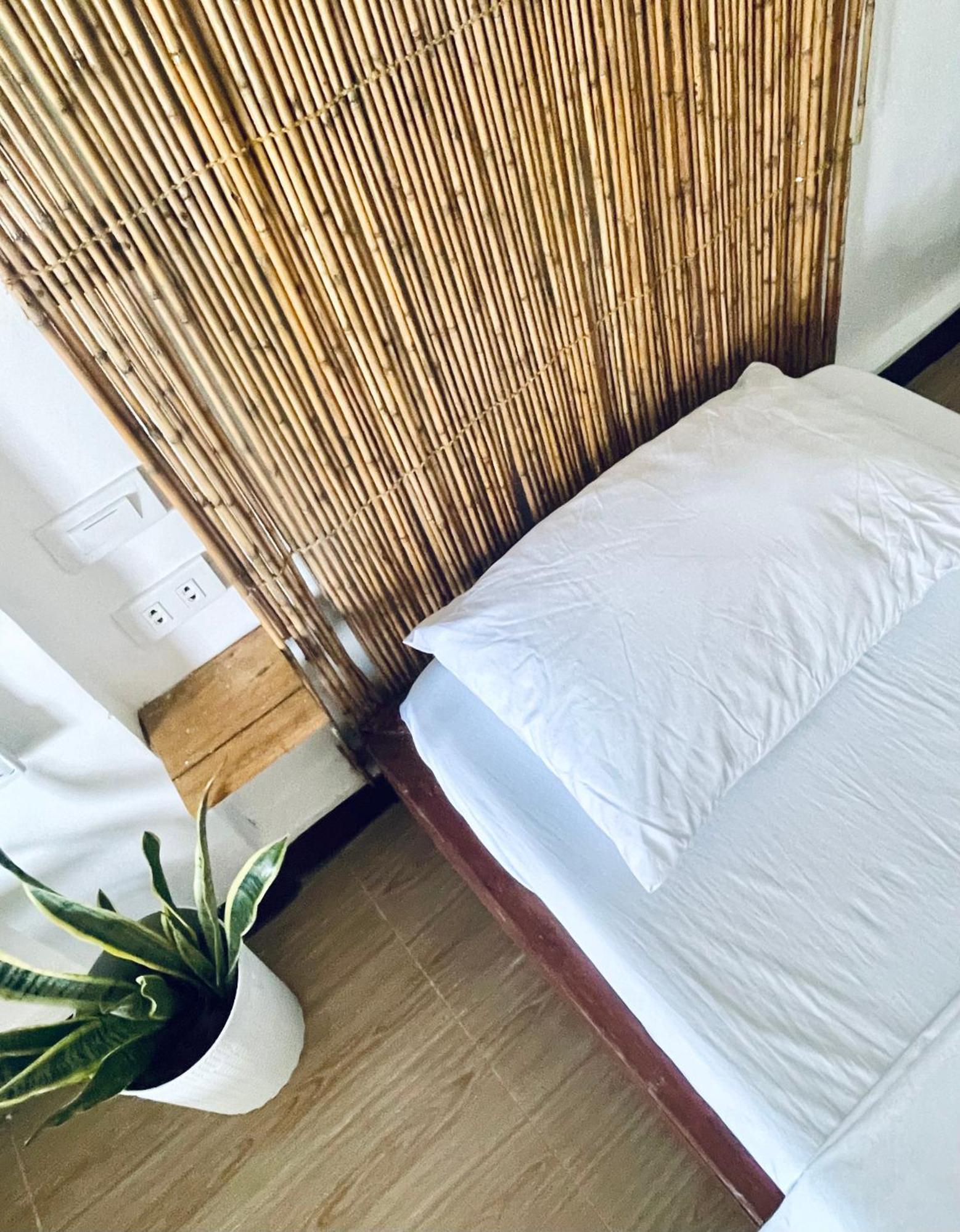 Siargao Sunflower Suites General Luna  Kültér fotó