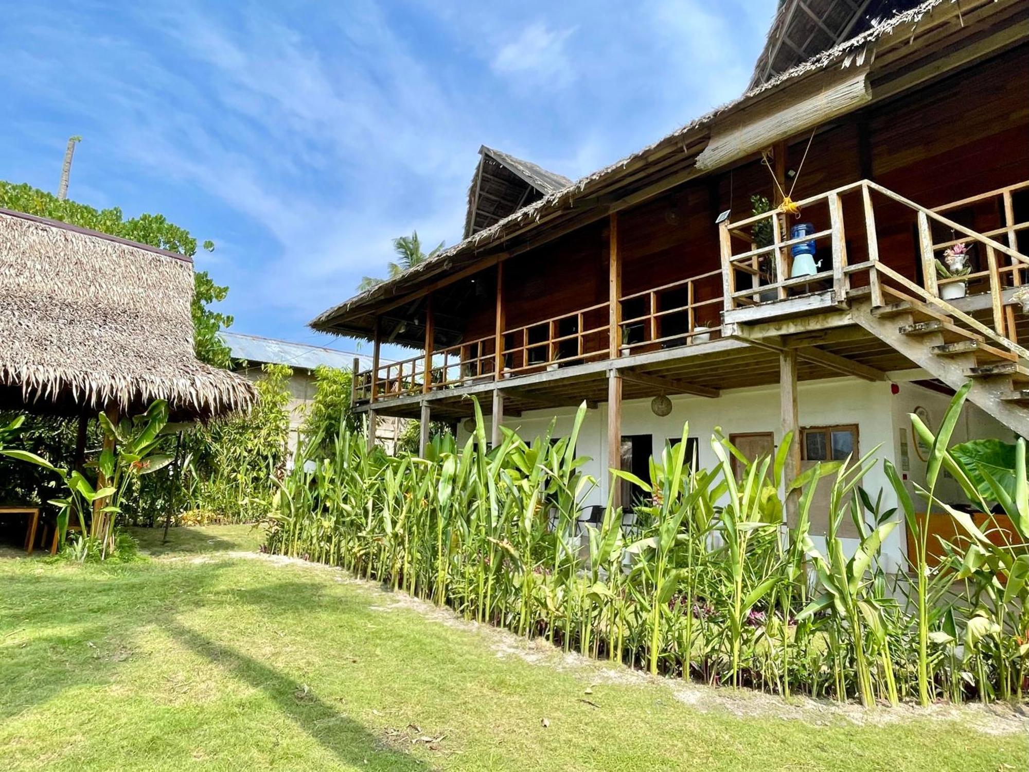 Siargao Sunflower Suites General Luna  Kültér fotó
